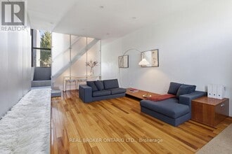 Building Photo - 329 Manning Ave