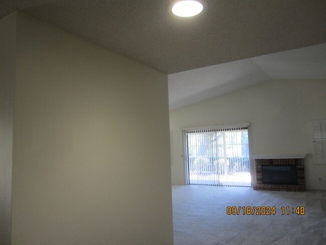 Foto del edificio - SPACIOUS LUXURY CONDO