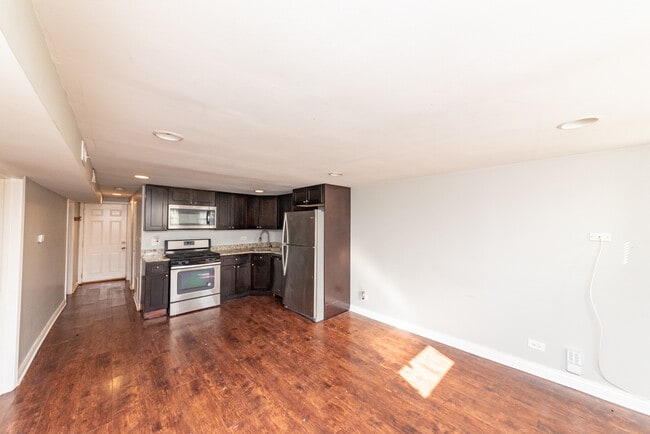 Foto del edificio - 5344 W Eddy St