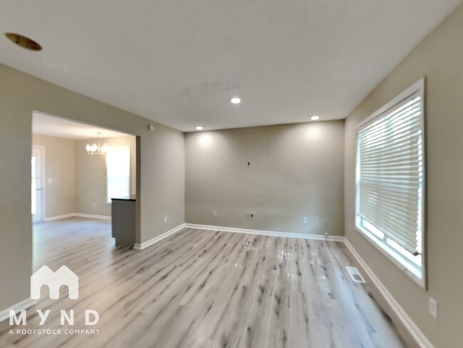 Building Photo - 107 Huntington Ct