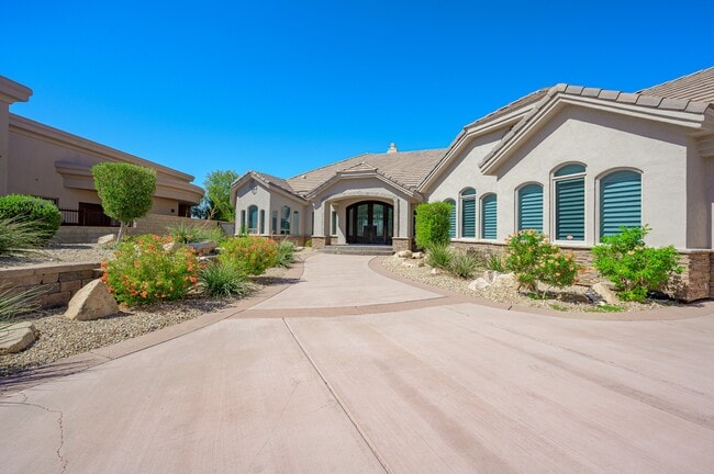 Building Photo - 1362 Pioneer Trail