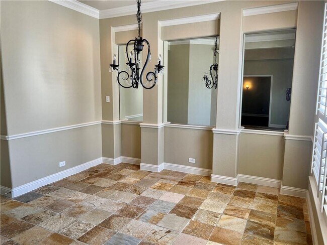 Building Photo - 11600 Hollister Dr