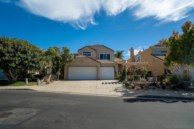 Building Photo - 2279 Rock Crest Glen