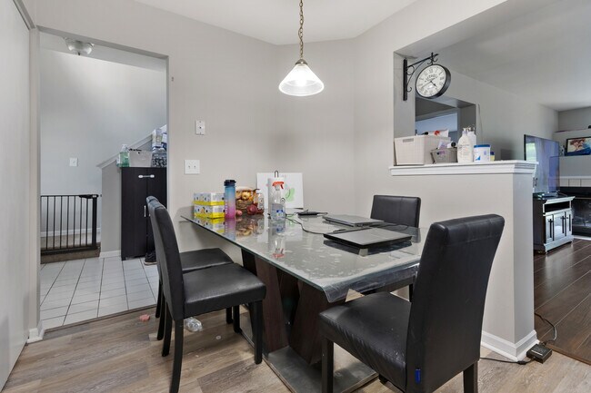 Foto del edificio - 3092 Serenity Ln