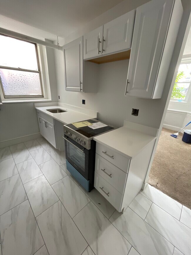 Foto del edificio - 33 Stearns Rd