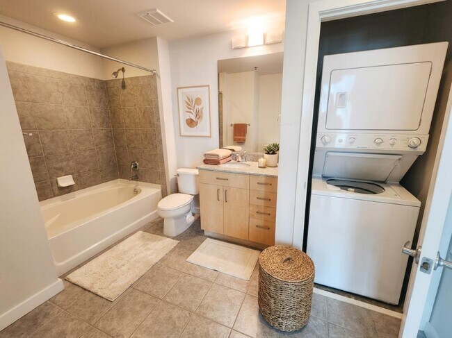 Foto del edificio - 361 17th St NW