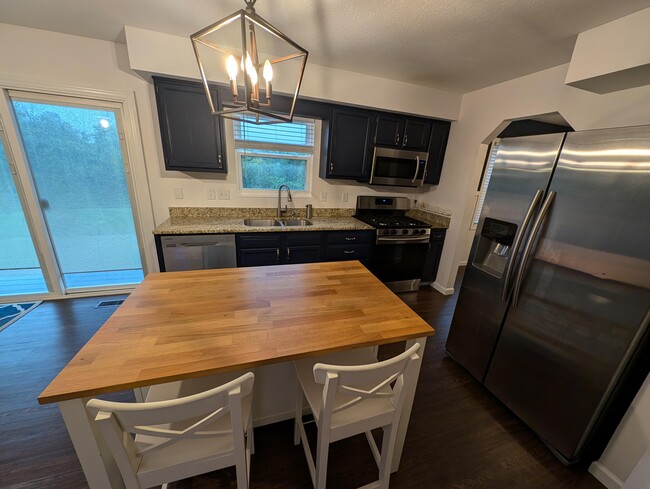 Kitchen - 6432 Jayfield Dr