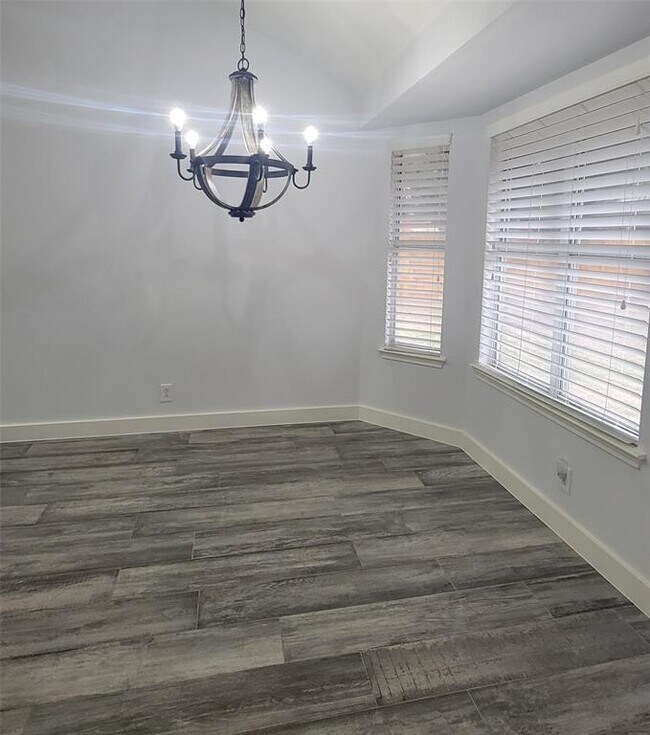 Building Photo - 1849 Greening Way