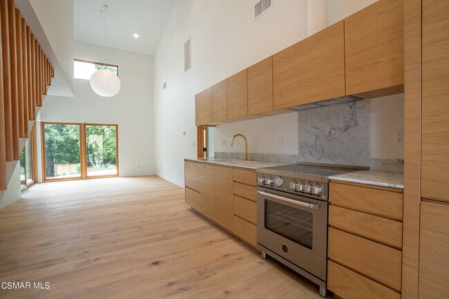 Foto del edificio - 31340 Mulholland Hwy