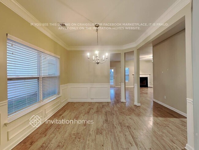 Building Photo - 4245 Arch Pass