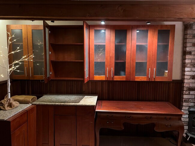 Foto del edificio - 19471 Madrone Ct