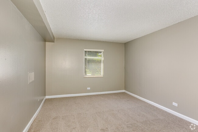 GA1 - 1BR, 1BA - 672SF - Dormitorio - Meridian at Cherry Creek