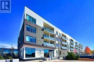 Building Photo - 555 William Graham Dr
