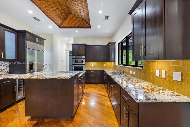 Building Photo - 3848 Utopia Ct