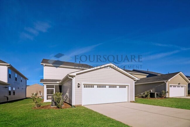 Foto del edificio - New Single Family Home |  2nd Floor Loft Area | Screened Porch |Car Garage | Community Pool and C...