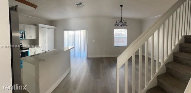 Foto del edificio - 4 br, 2.5 bath House - 2209 SE 24th Pl # 2209