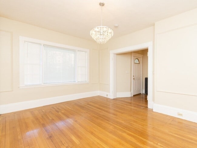 Building Photo - 40 Waumbeck St