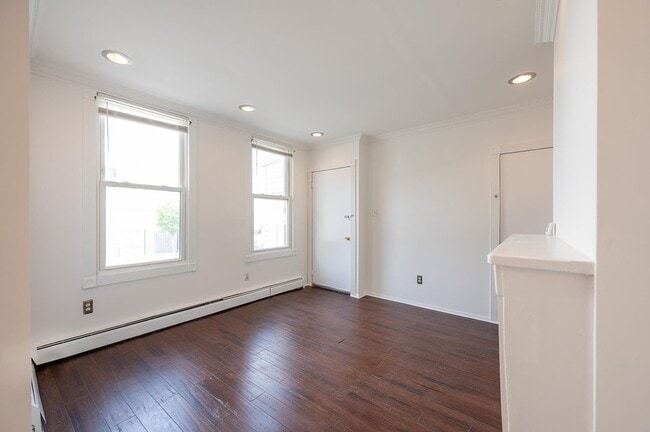 Foto del edificio - 48 Ravine Ave