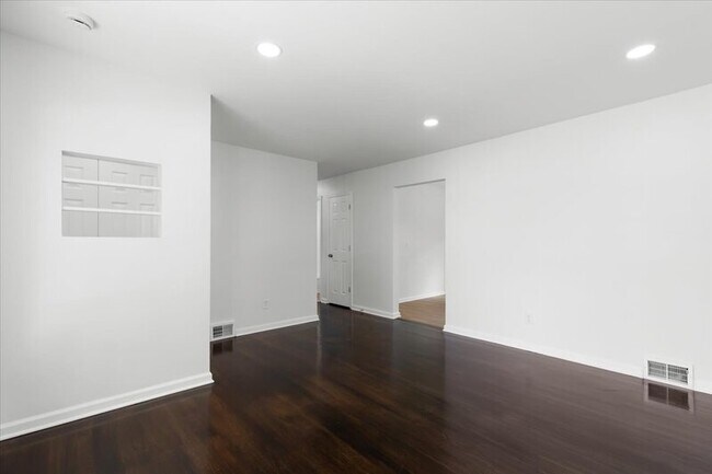 Foto del edificio - 21374 Ithaca Ave