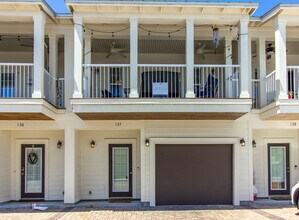 Building Photo - 125 Crystal Beach Dr
