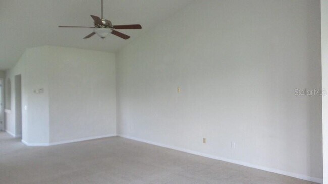 Foto del edificio - 4525 SW 52nd Cir