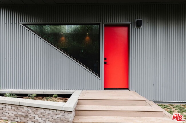 Foto del edificio - 340 Indiana Ave