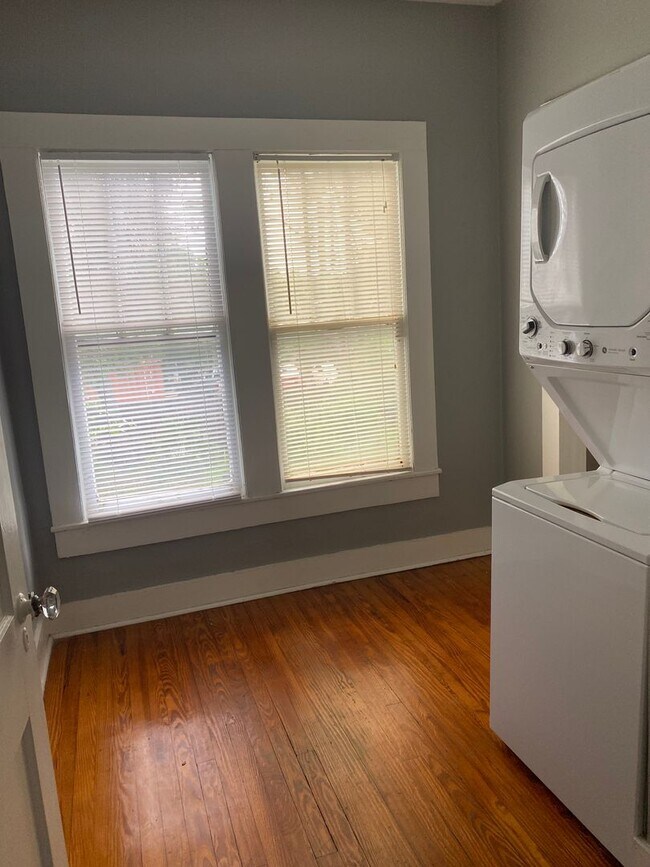 Foto del edificio - ADAMS 1237-41