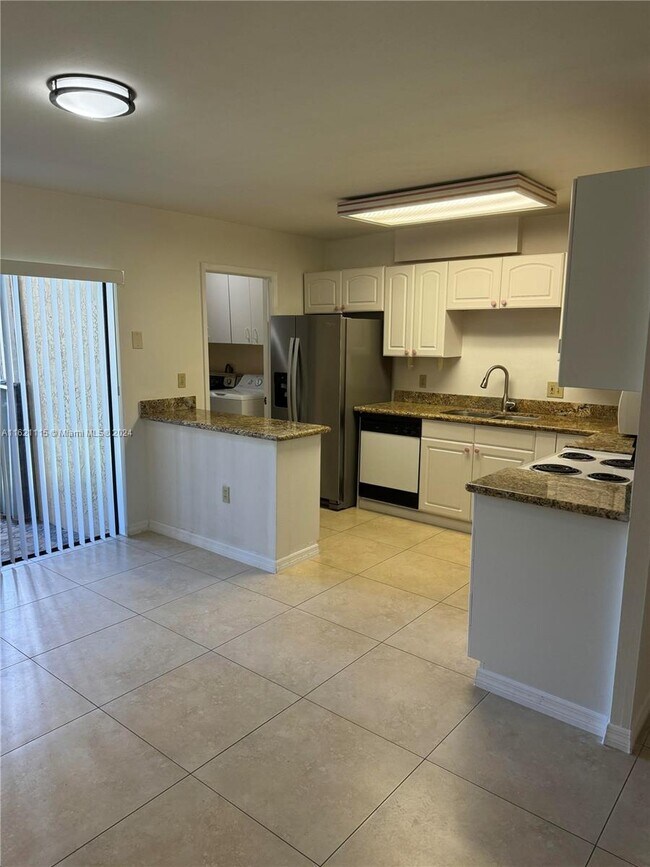 Foto del edificio - 10350 SW 220th St