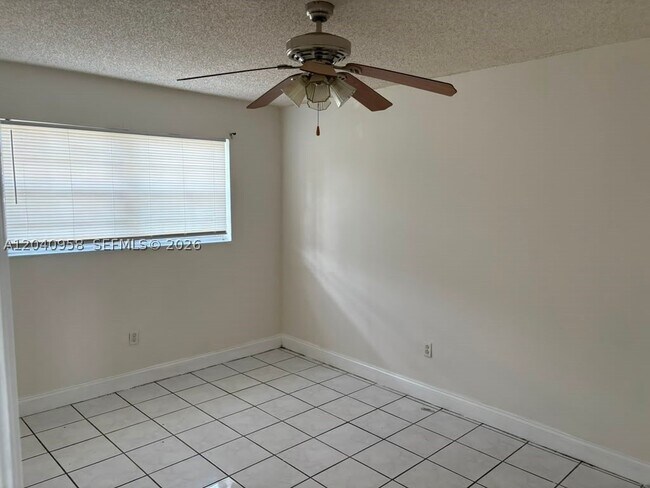 Foto del edificio - 5411 SW 38th St