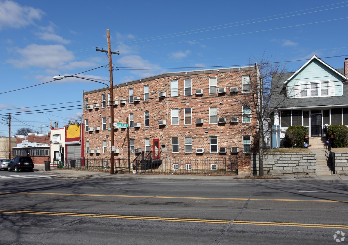 Primary Photo - Rhode Island Inn