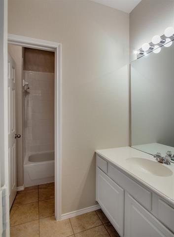 Building Photo - 2477 Del Largo Way