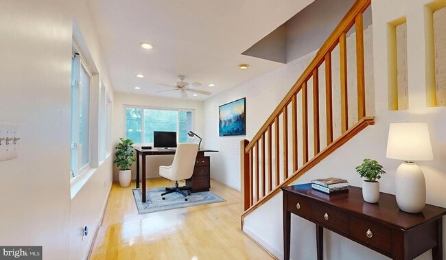 Building Photo - 3137 S Glebe Rd