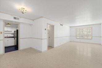 Building Photo - 2601 Bellefontaine