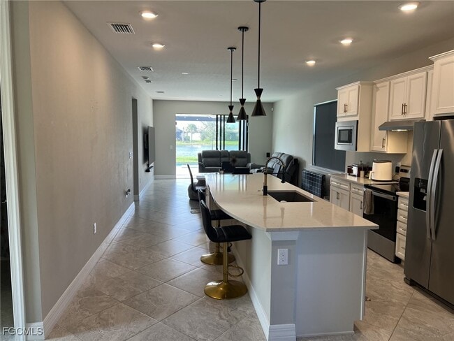 Foto del edificio - 12048 Westmoreland Way