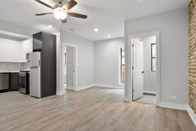 Building Photo - 1651 W Jonquil Terrace