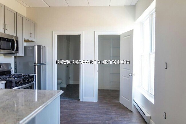 Foto del edificio - 1064 North Shore Rd.