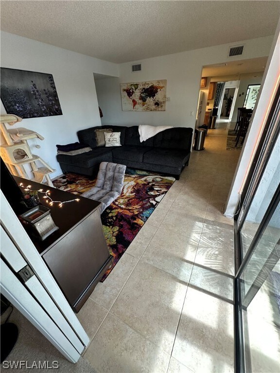 Building Photo - 3625 Boca Ciega Dr