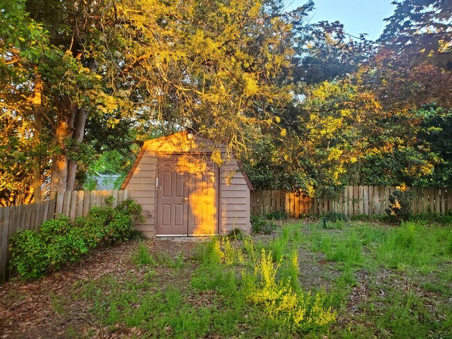 Foto del edificio - 4704 Great Oaks Dr