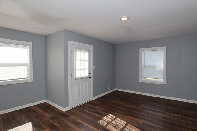Foto del edificio - 4724-4726 E 34th St