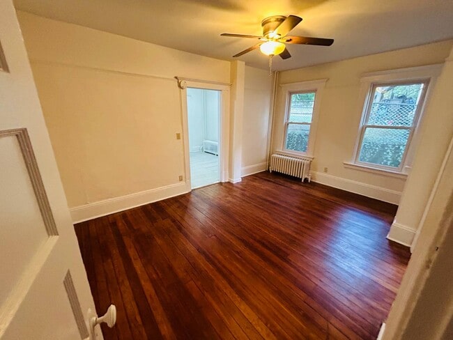 Building Photo - 133 Berry Hill Rd