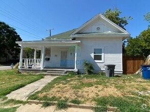 Building Photo - 3527 S Harwood St