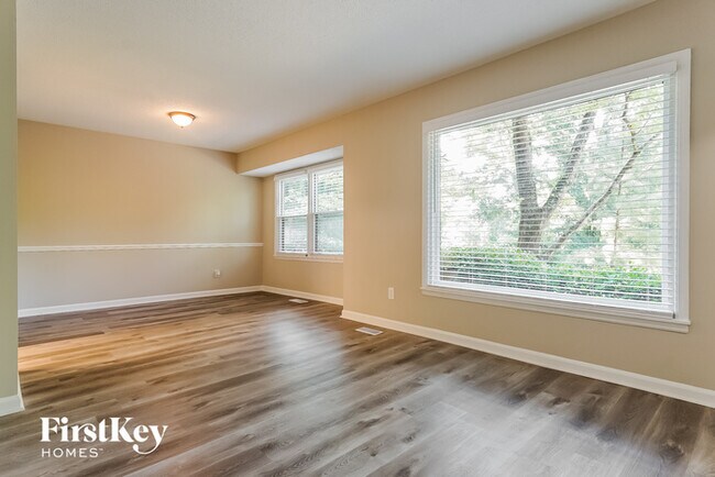 Foto del edificio - 3500 Ridgecrest Dr
