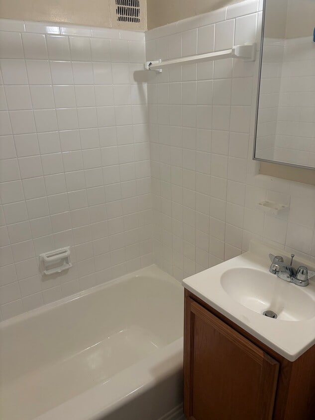Photo - 3435 Holmead Pl NW (Washington, DC)