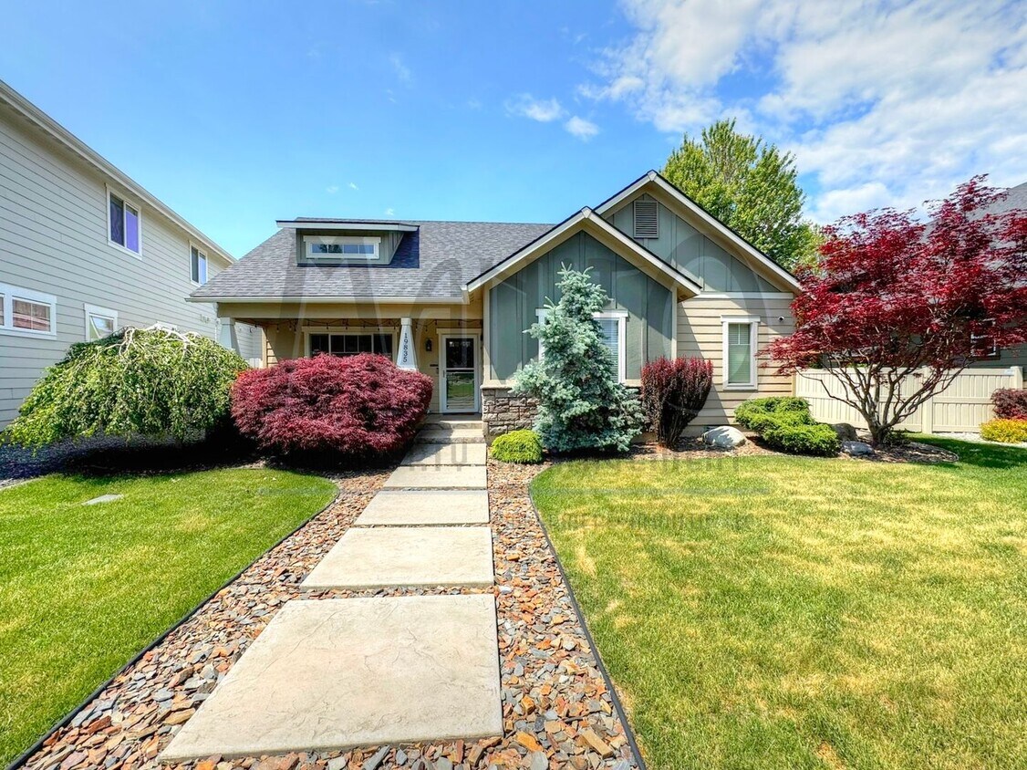 Foto principal - Open Concept Liberty Lake Home