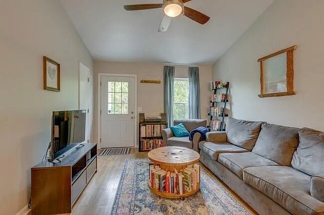 Building Photo - 2312 Hidden Terrace Ct