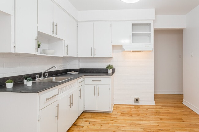 Photo du bâtiment - 5900-5950 Rue Chambord