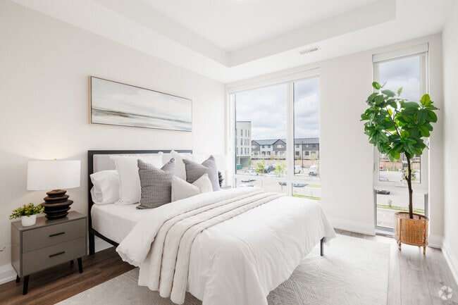 M1 - 2BR, 2BA - 920 SF - Bedroom - 865 Kleinburg Drive