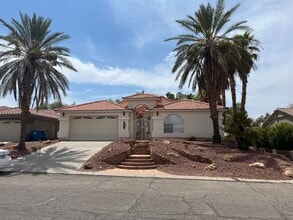 Building Photo - 2056 Desert Lakes Dr