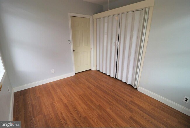 Building Photo - 3404 Mantua Ave