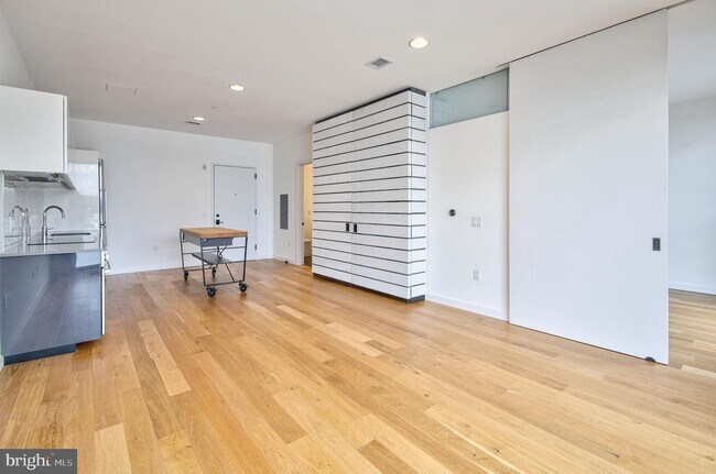 Foto del edificio - 57 N St NW